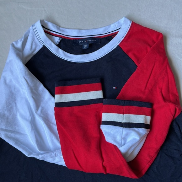 Women’s Tommy Hilfiger L Pullover long sleeve navy blue with red and white - Picture 3 of 4